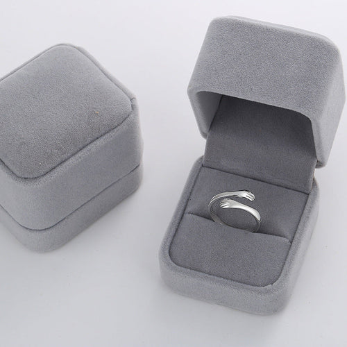 Fashionable, fresh, versatile, hands hugging ring, couple's love